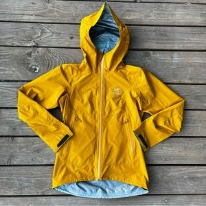 Arc’teryx Gore-Tex Shell